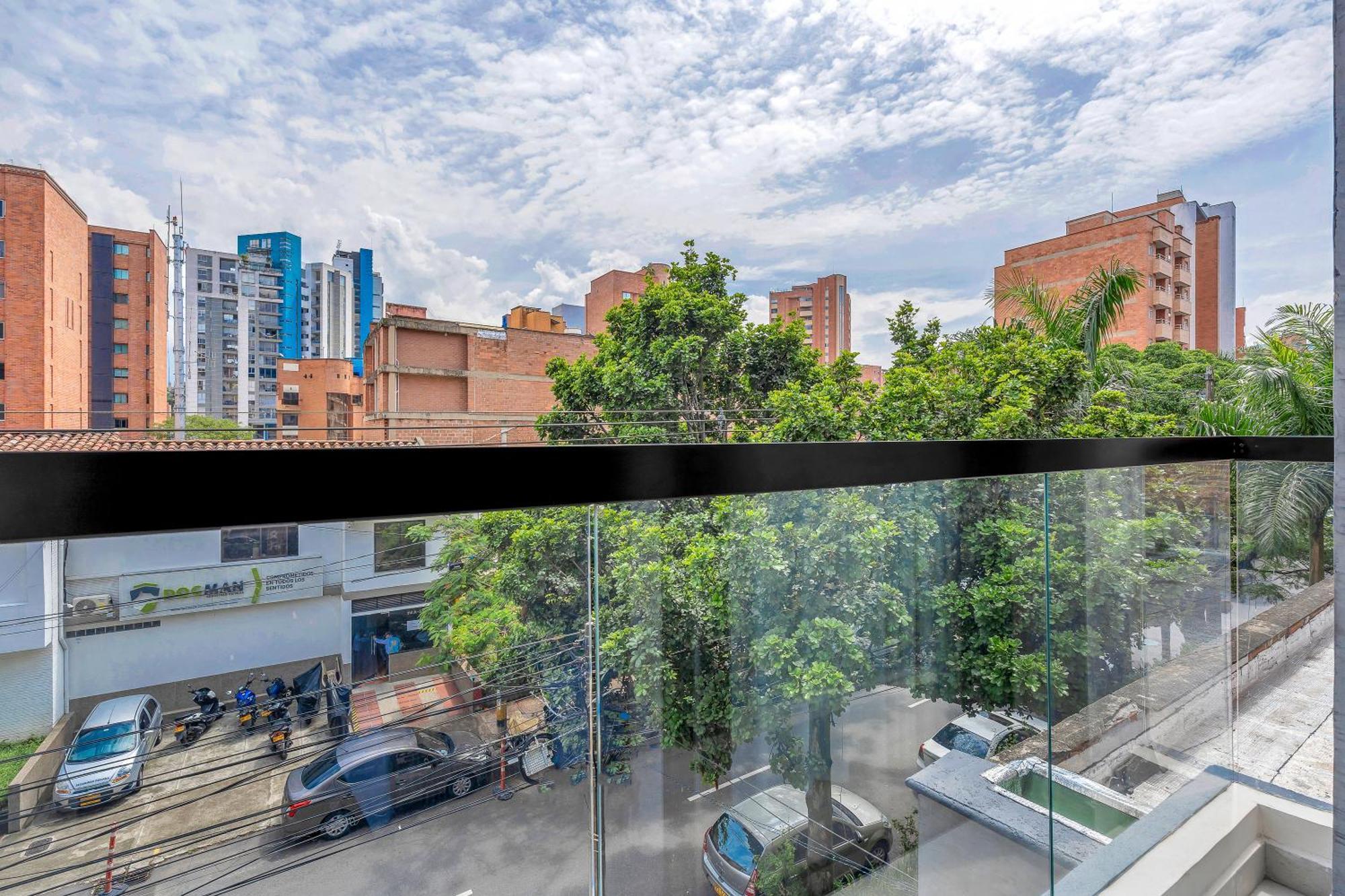 Apartamentos Housy Laureles Medellín Buitenkant foto